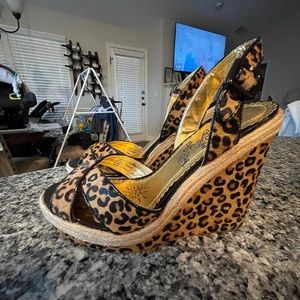 Leopard wedges